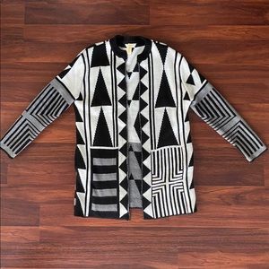 Med Geometric Tribal Long Knit Cardigan Sweater